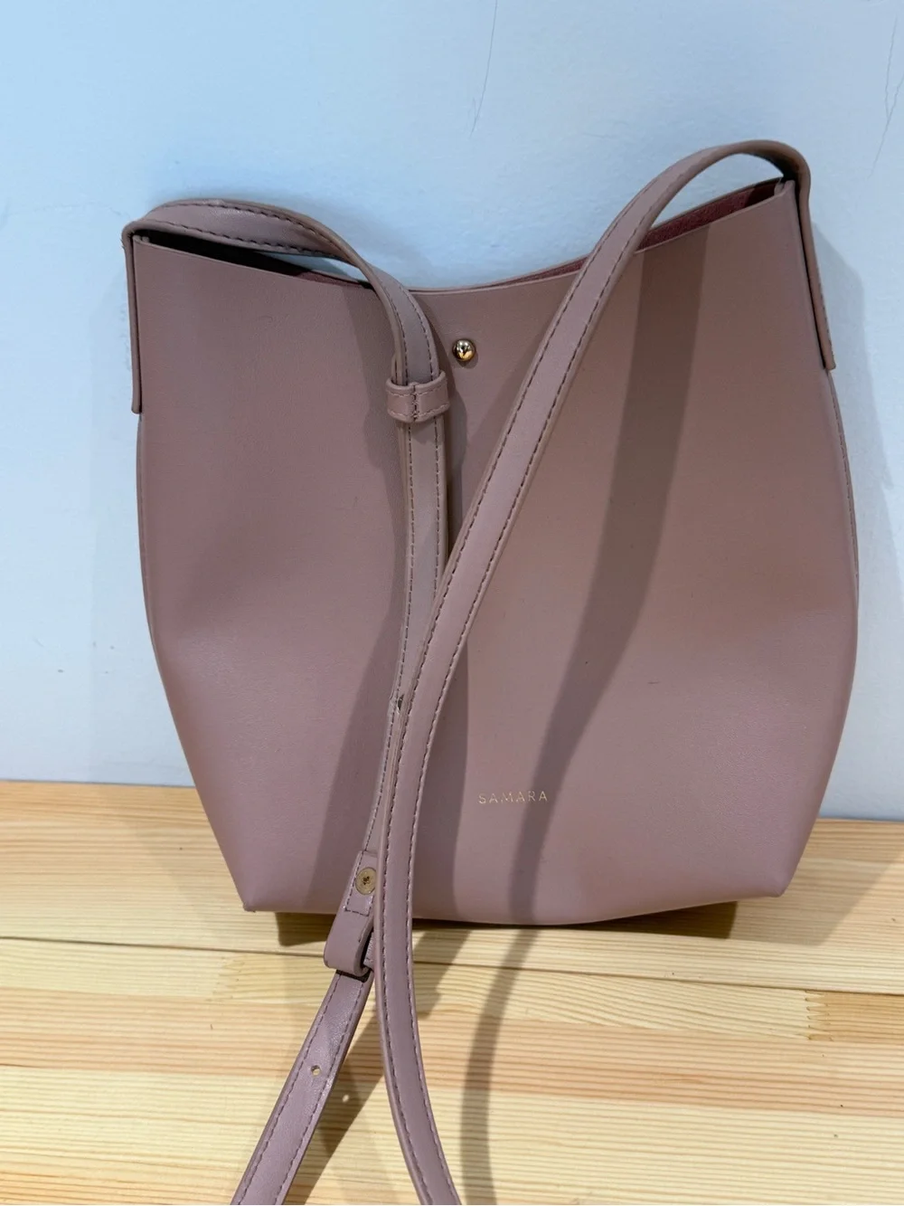 SAMARA Minimalist Vegan Leather Shoulder Bag in Blush Pink